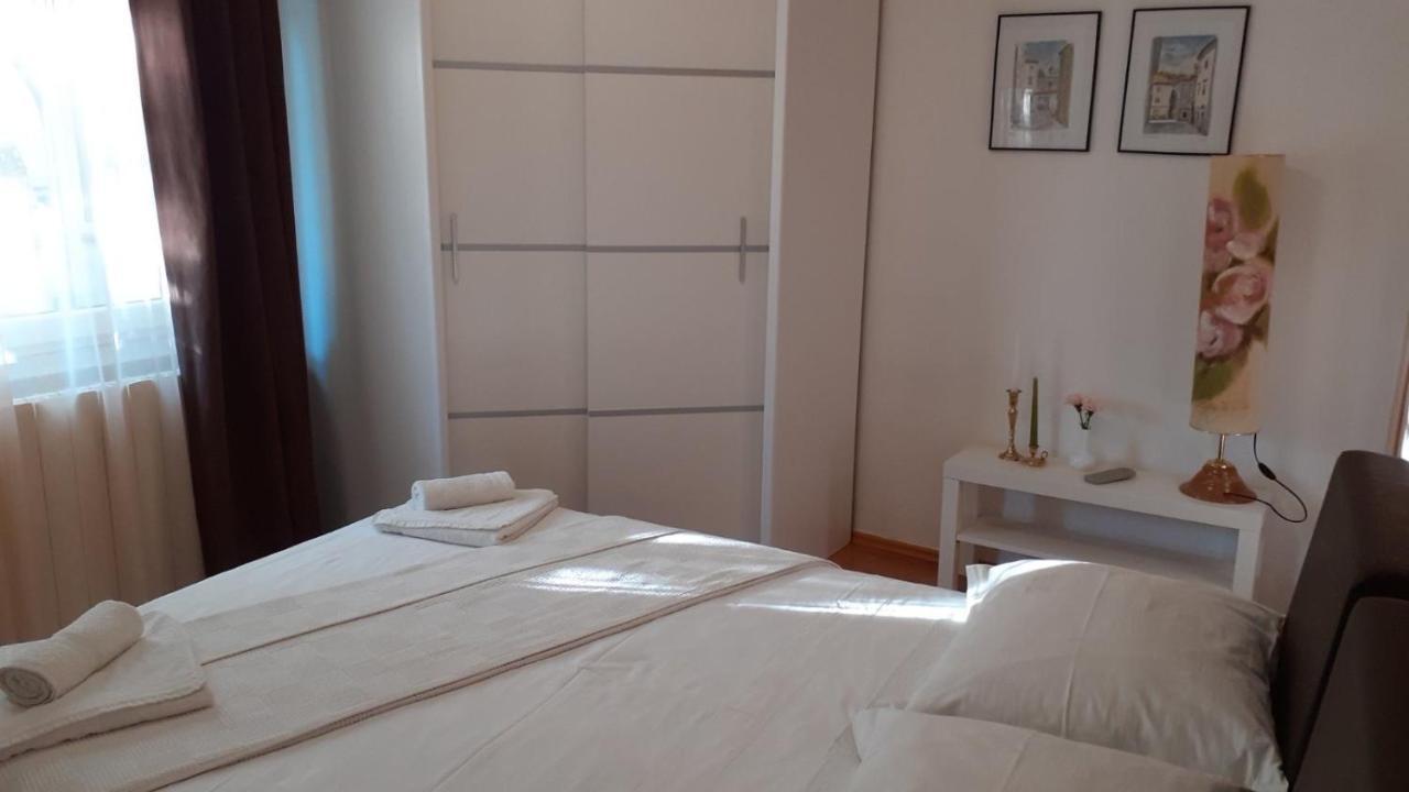 Apartment Andreja 塞尼 外观 照片